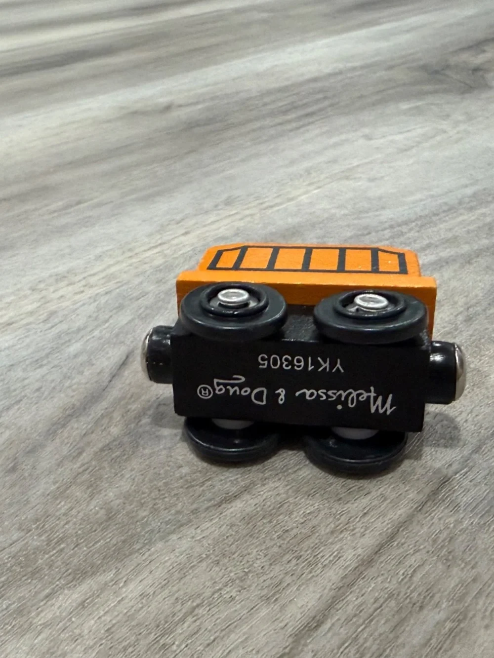 Melissa & Doug Wooden Magnetic Train Cars Lot of 4